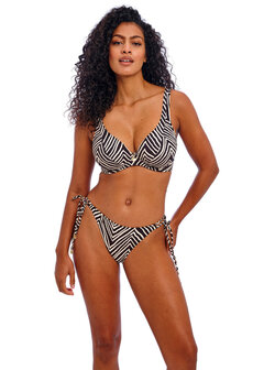 Freya Fiji Falls High Apex Bikinitop Zwart